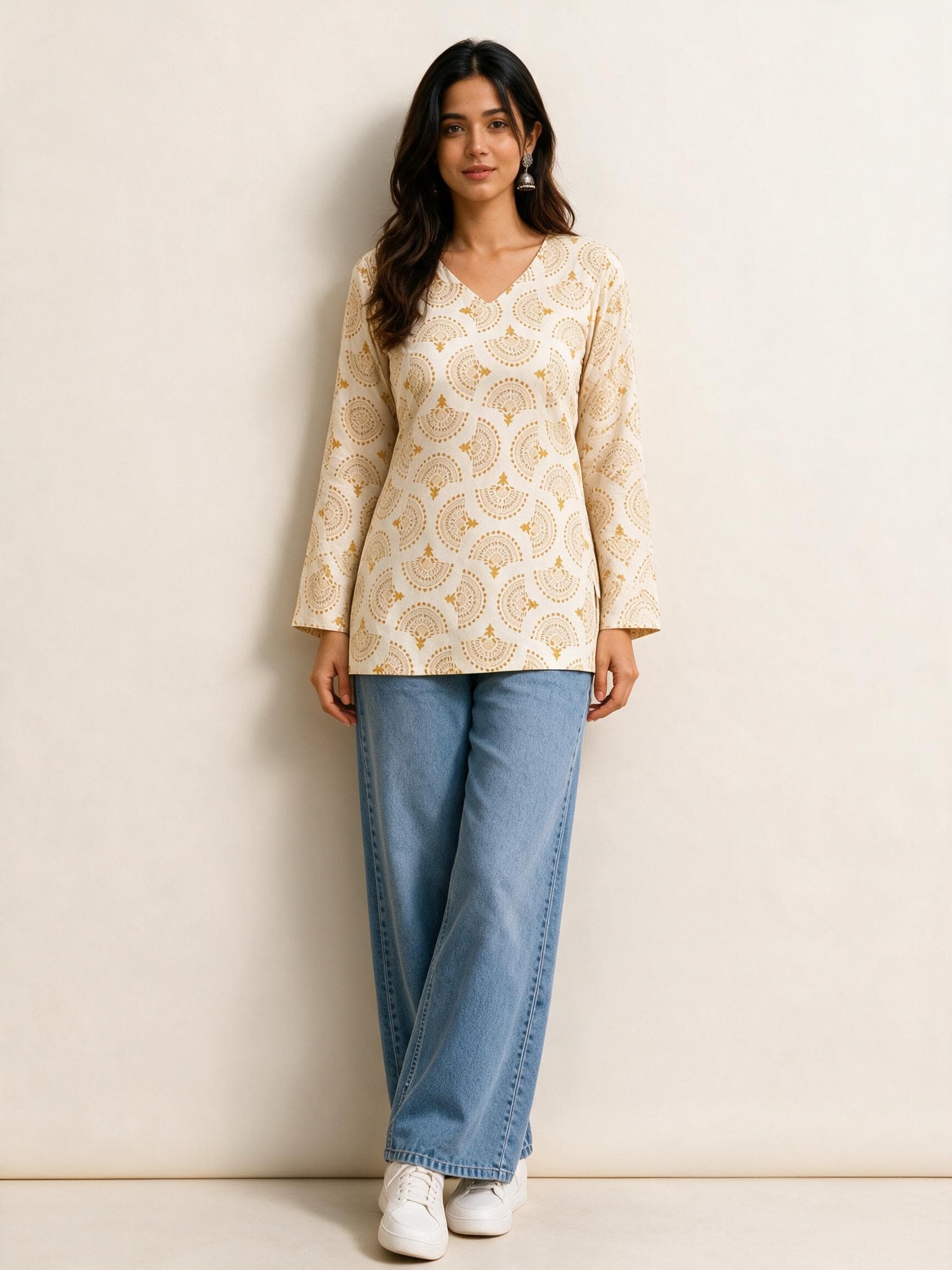 Arch Print V-Neck Short Kurti
