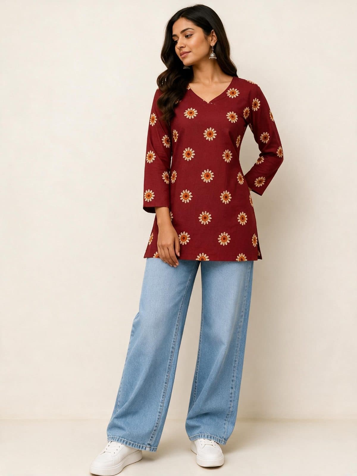 Floral Sunburst Print V-Neck Short Kurti